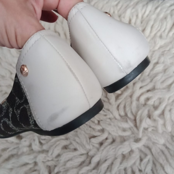 Signature Coach  flats - Picture 6 of 14